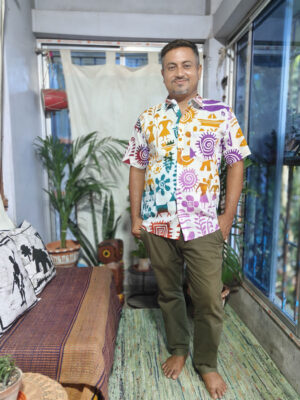 Men’s Hand Batik Pure Cotton Shirt – Reverse Orli (White)