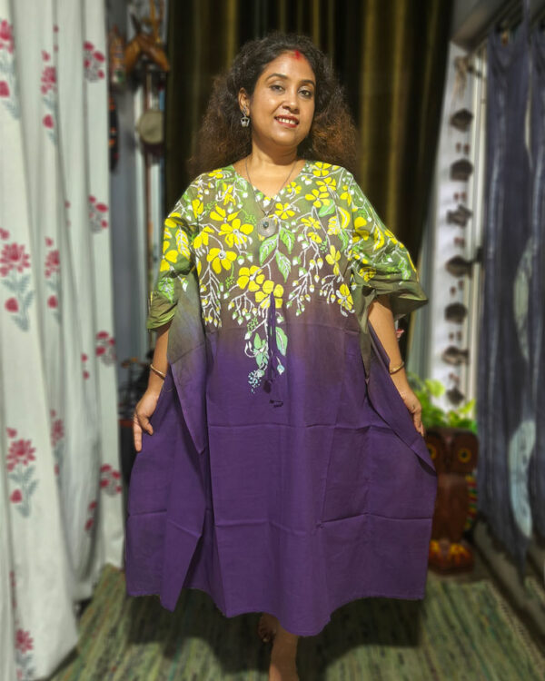Handcrafted Floral Ombre Cotton Batik Kaftan (অমলতাস)